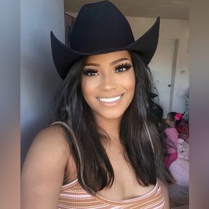 Meet your Posher, Dia